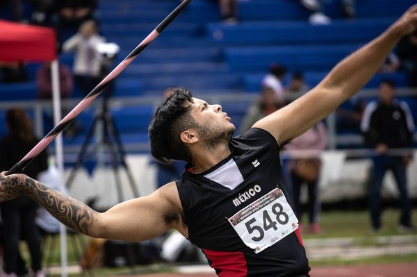 Comment optimiser la technique de lancer en javelot ?